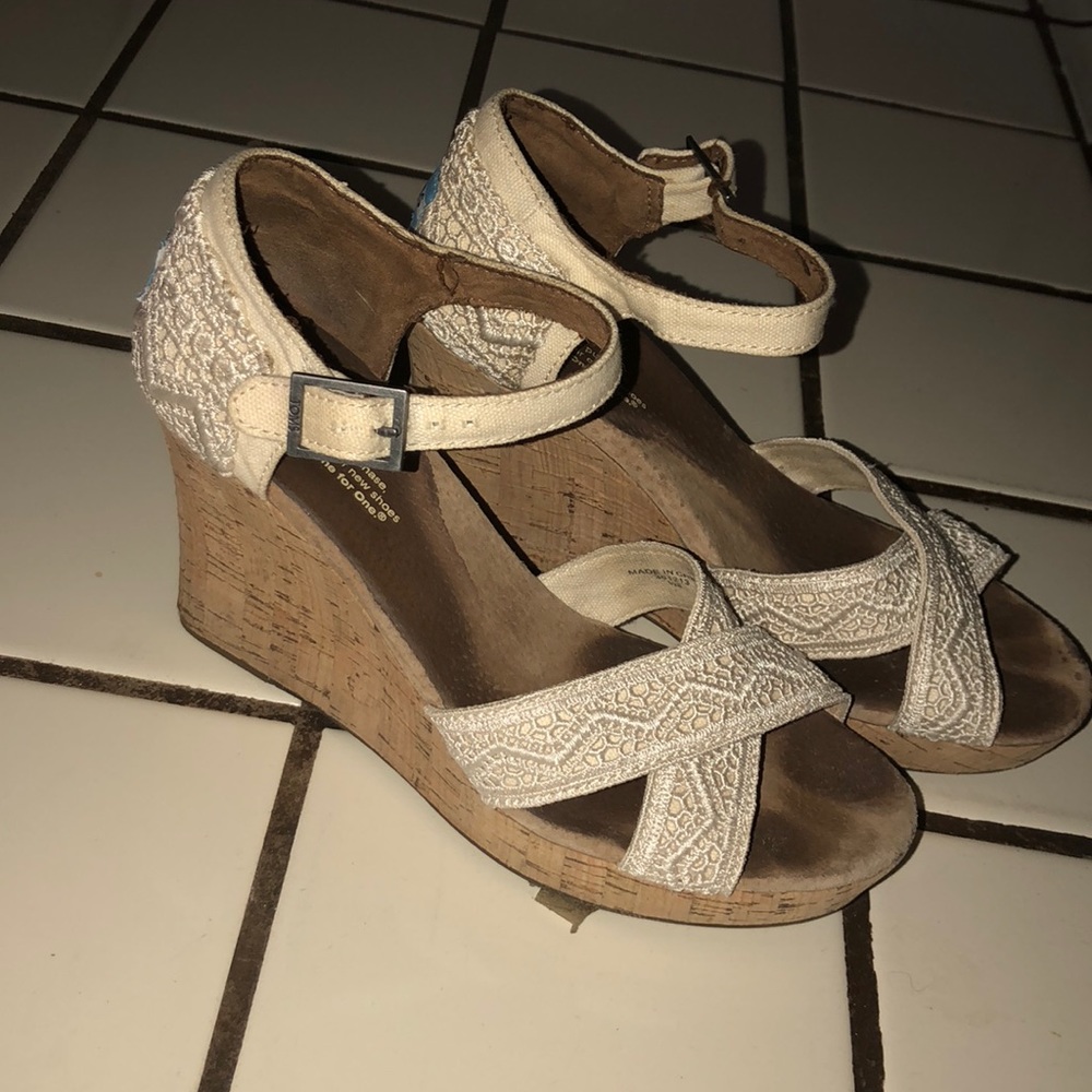 TOMS lace wedges